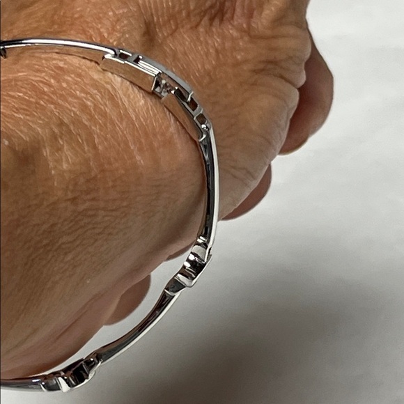 Elegant Silver and Purple Bracelet - Picture 6 of 10